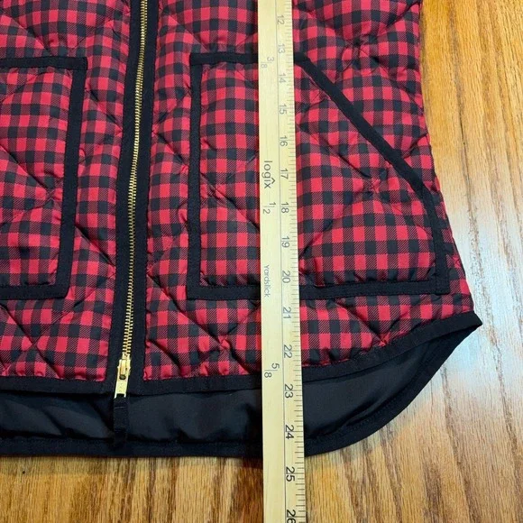J. Crew Excursion Quilted Down Puff Vest Women's XS Red Buffalo Check Plaid - Picture 5 of 6